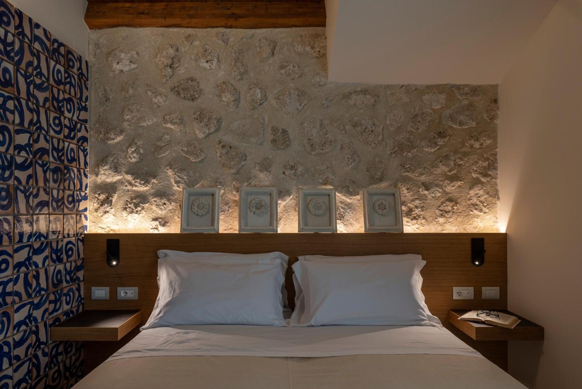 Borgo Giallonardo Wine Relais เรอัลมอนเต ภายนอก รูปภาพ