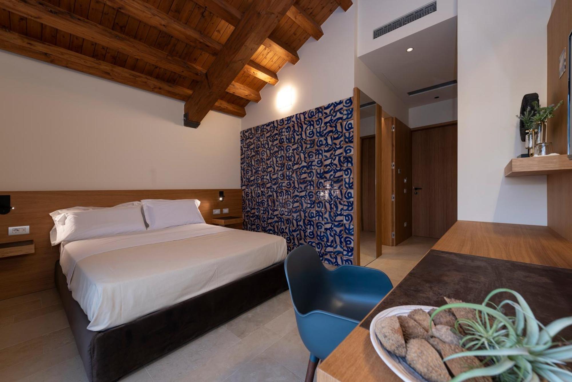 Borgo Giallonardo Wine Relais เรอัลมอนเต ภายนอก รูปภาพ