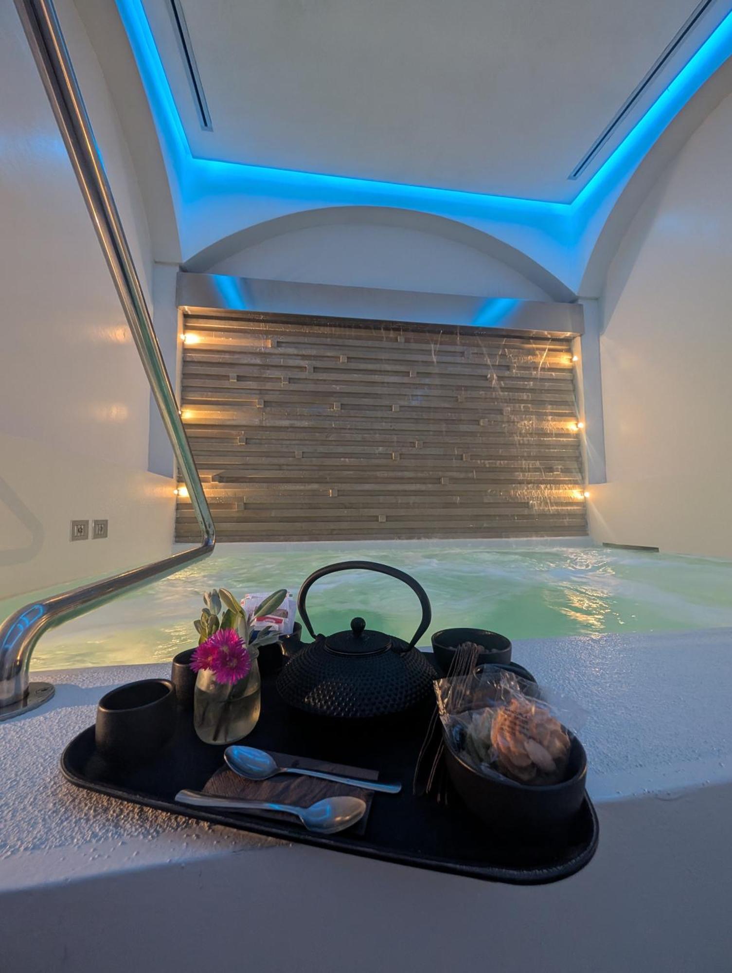 Borgo Giallonardo Wine Relais เรอัลมอนเต ภายนอก รูปภาพ