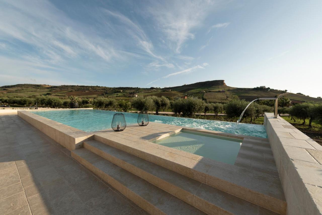 Borgo Giallonardo Wine Relais เรอัลมอนเต ภายนอก รูปภาพ